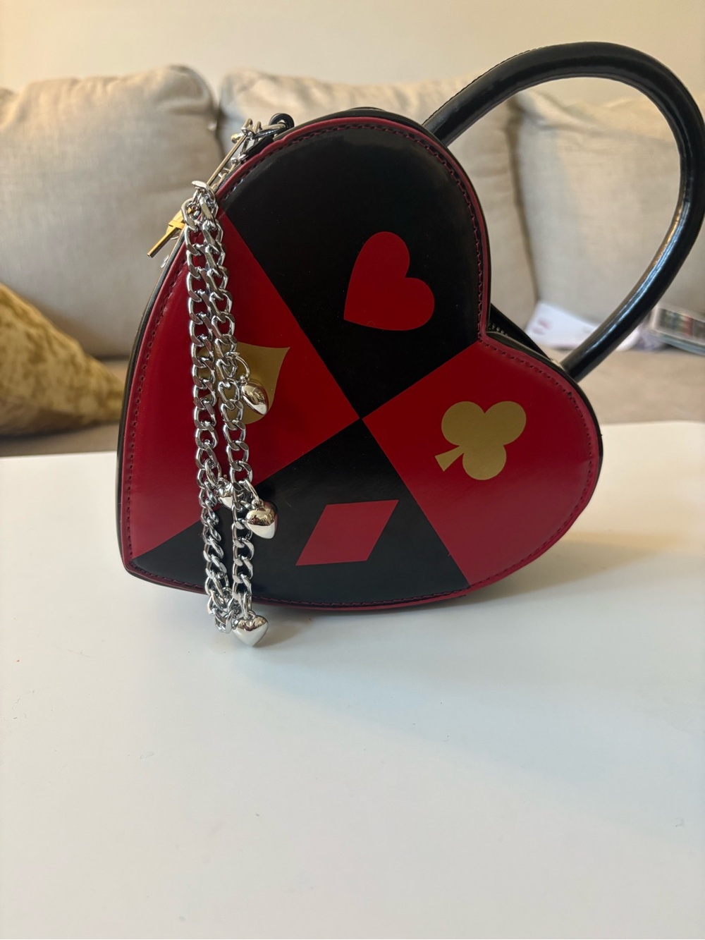 Heart-Shaped Red and Black Cross-Suition Chain Handle Bag